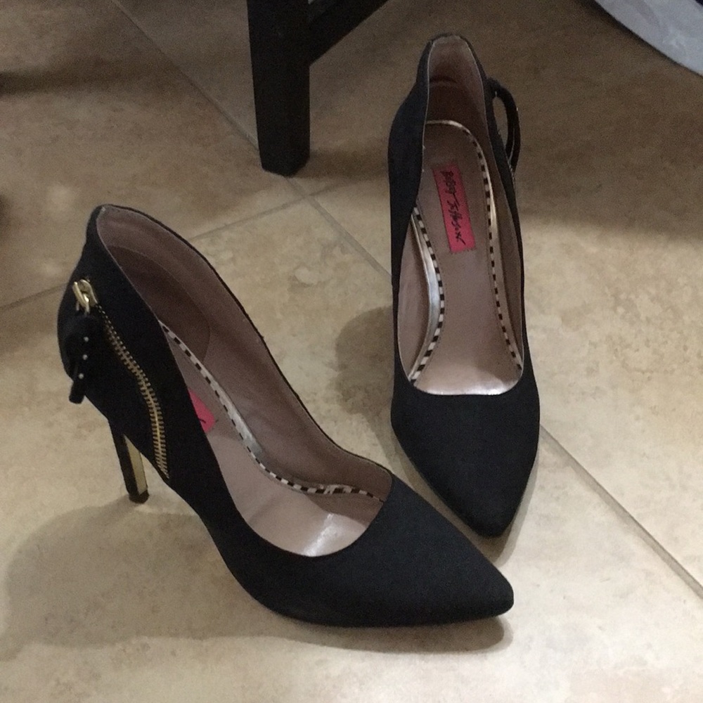 Betsey Johnson zipper heels!